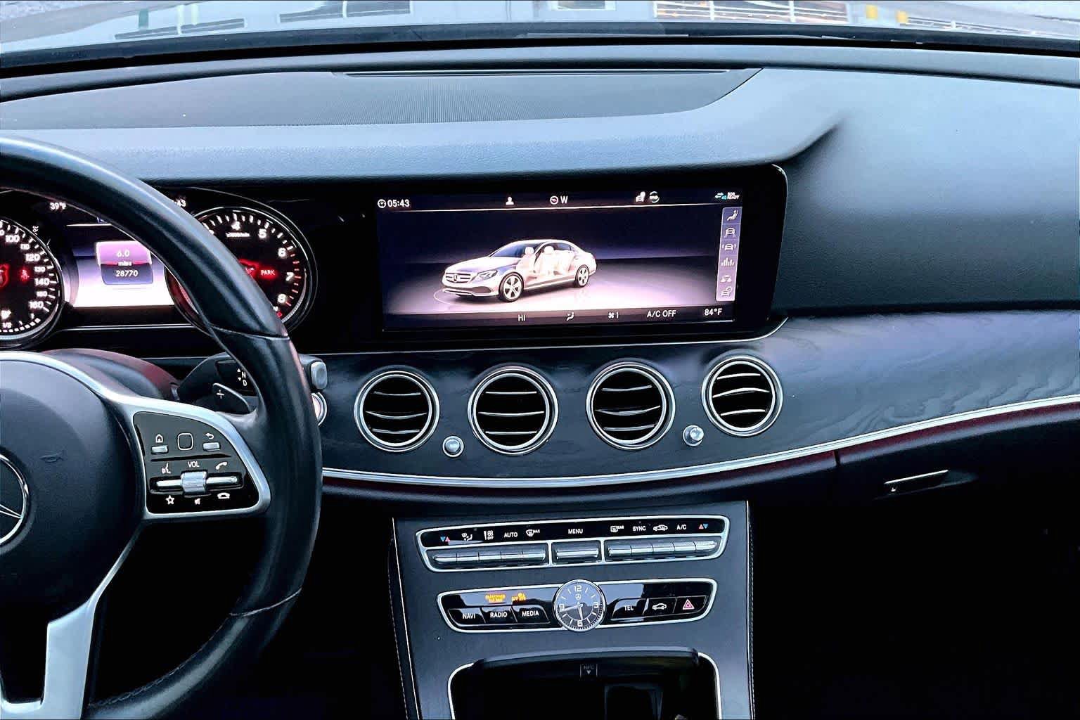 Used 2019 Mercedes-Benz E 450 4MATIC Sedan w/ Premium Package image 7
