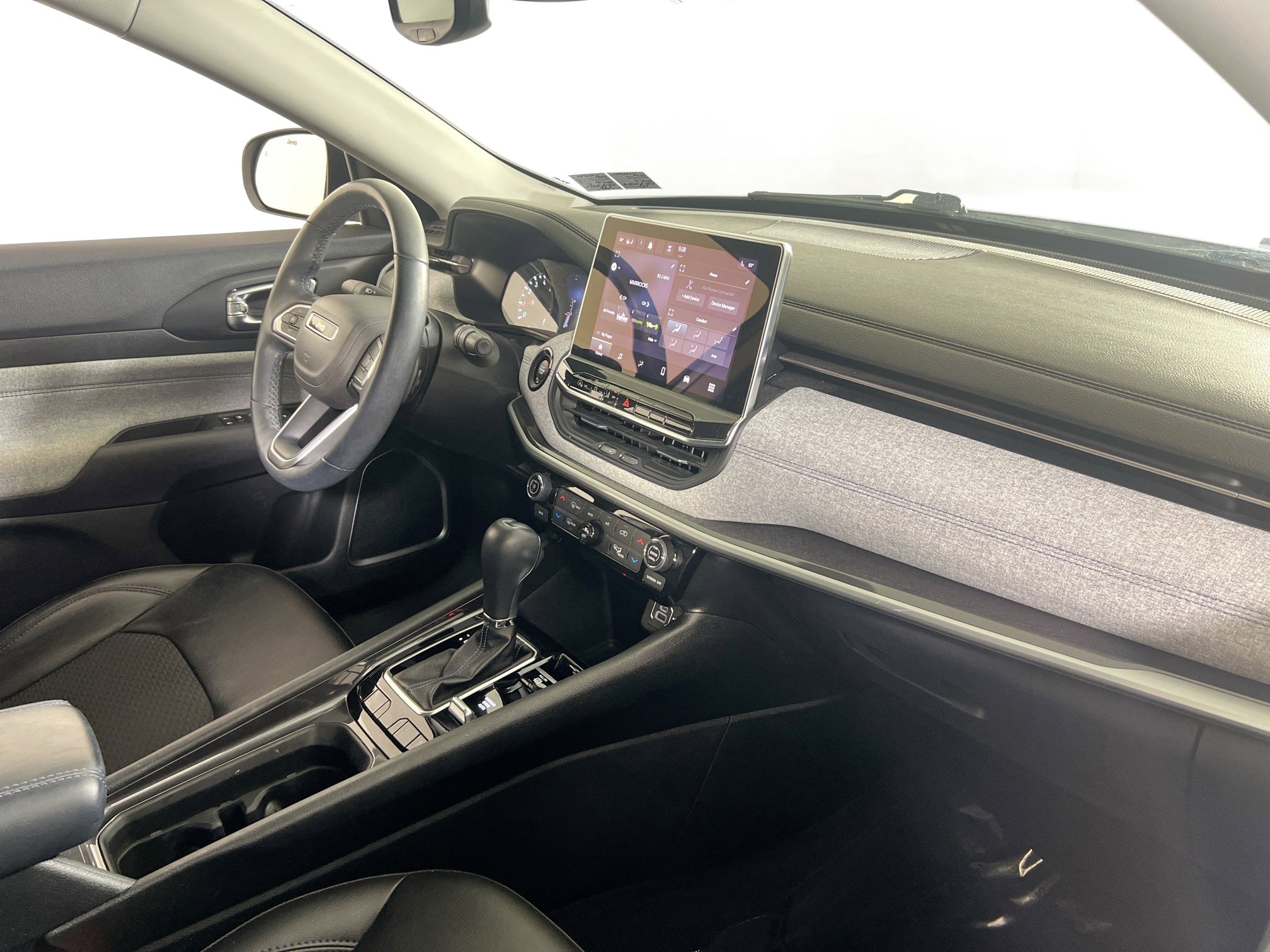 Used 2022 Jeep Compass Latitude w/ Convenience Group AWD/4WD image 25