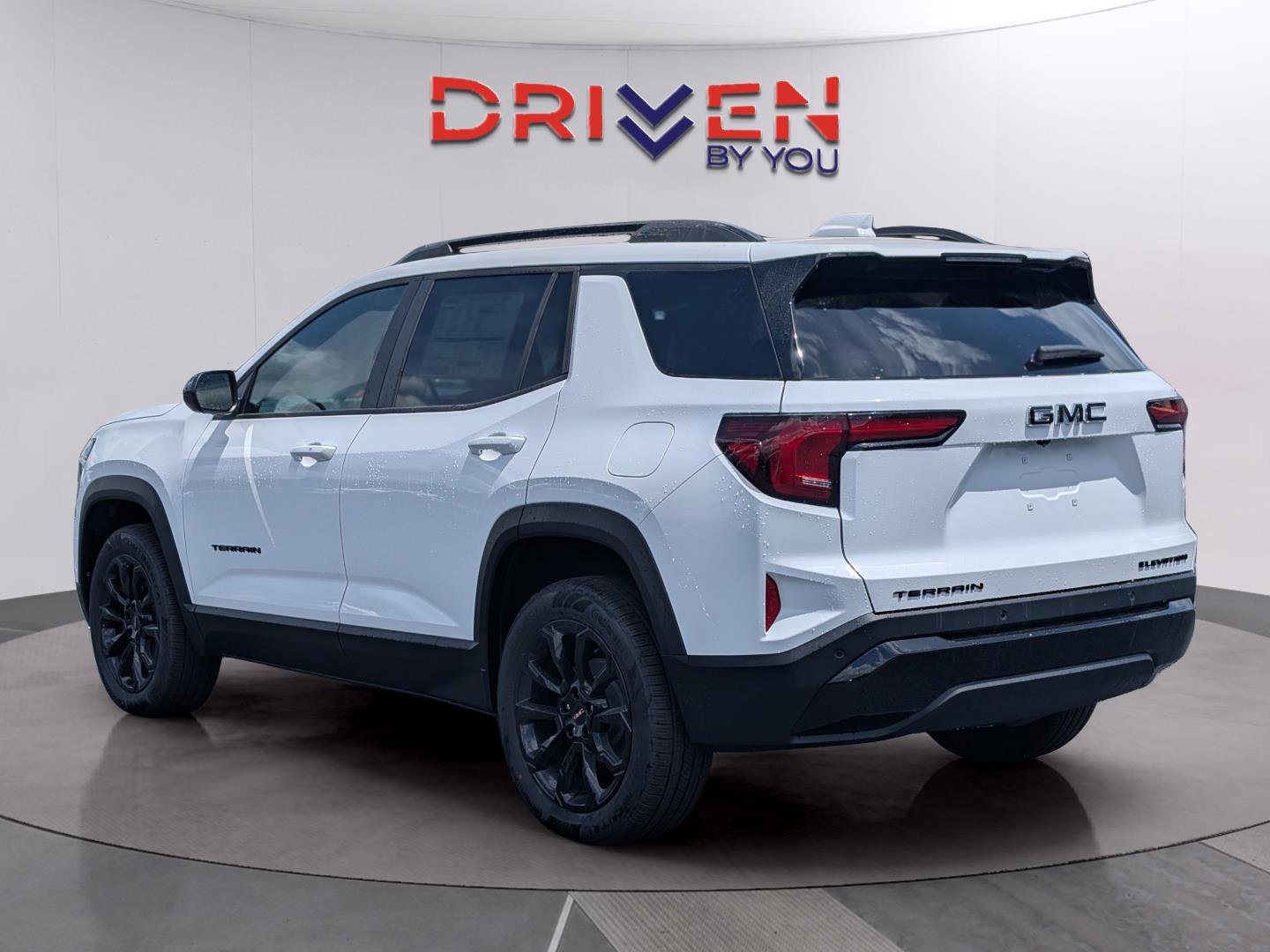 New 2026 GMC Terrain Elevation w/ Black Edition FWD image 3
