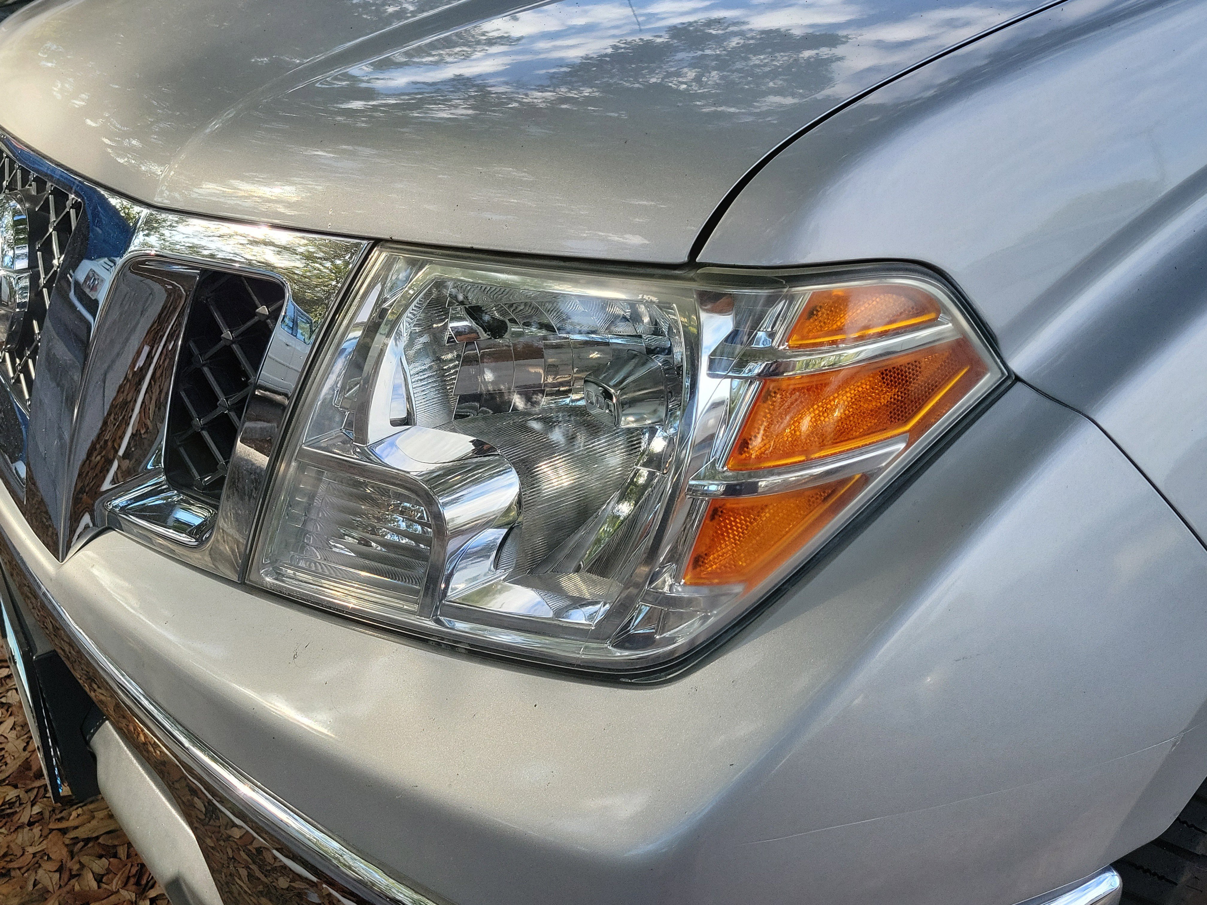 Used 2019 Nissan Frontier SL RWD image 3
