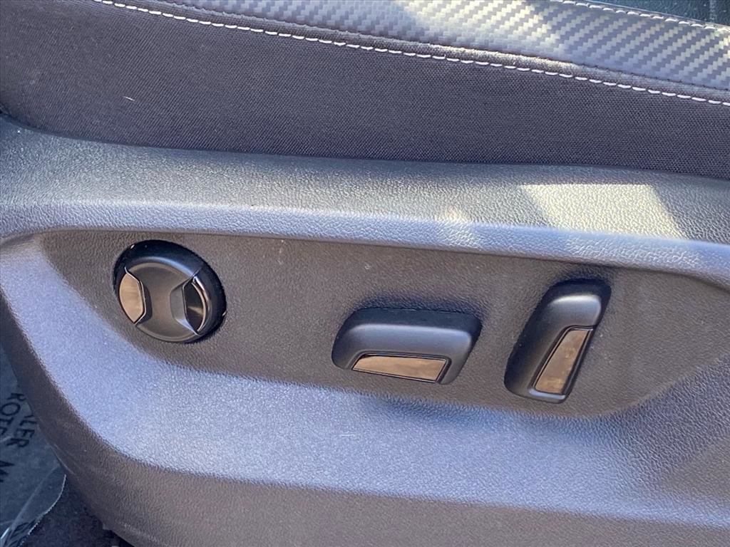 Certified 2023 Volkswagen Atlas Cross Sport SE w/ Panoramic Sunroof Package image 11