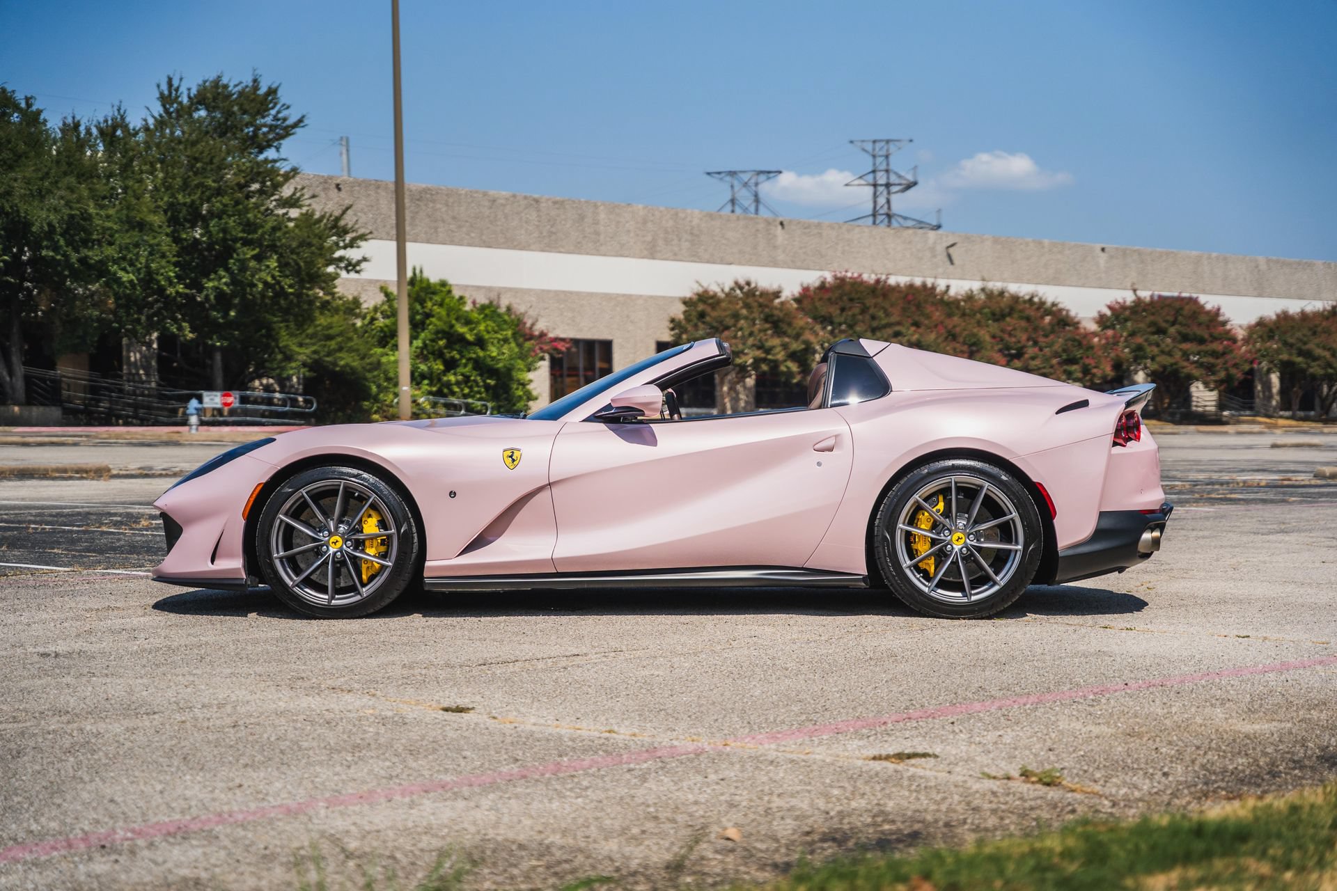 Used 2021 Ferrari 812 GTS RWD image 28