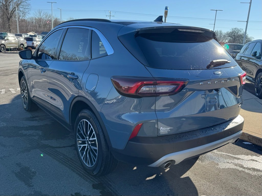 Used 2023 Ford Escape SE FWD image 6