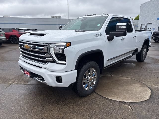 New 2026 Chevrolet Silverado 3500 High Country w/ High Country Premium Package AWD/4WD image 4