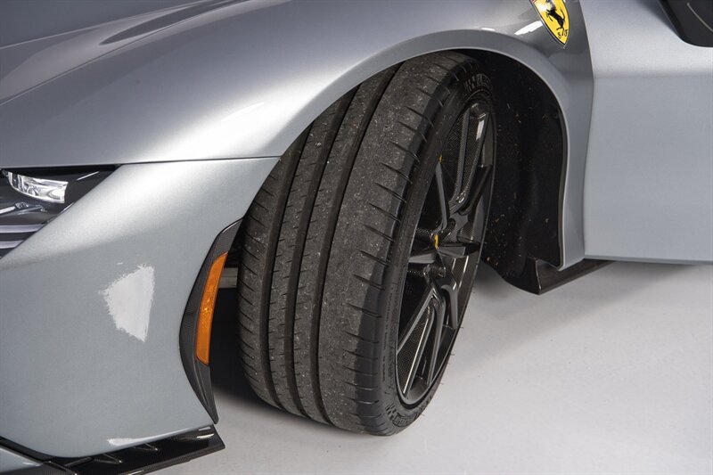 Used 2023 Ferrari SF90 Spider AWD/4WD image 32