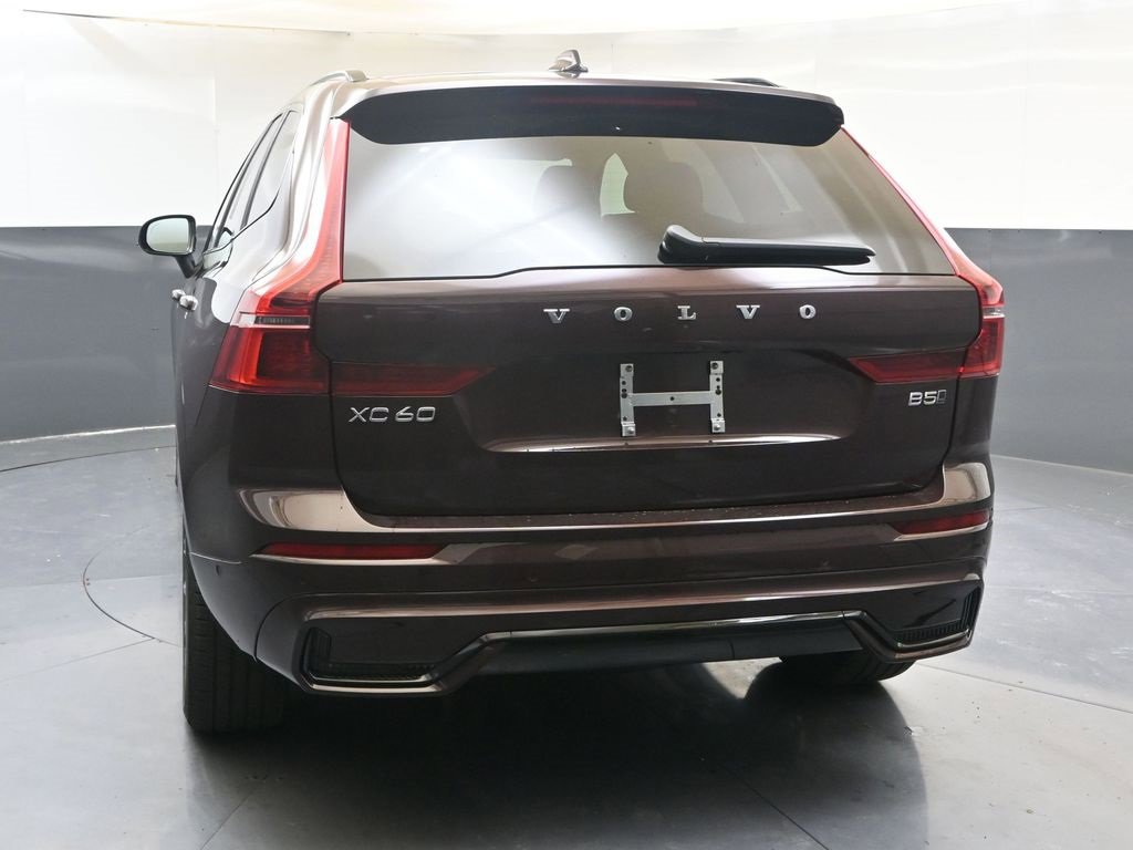New 2026 Volvo XC60 B5 Ultra w/ Climate Package image 4
