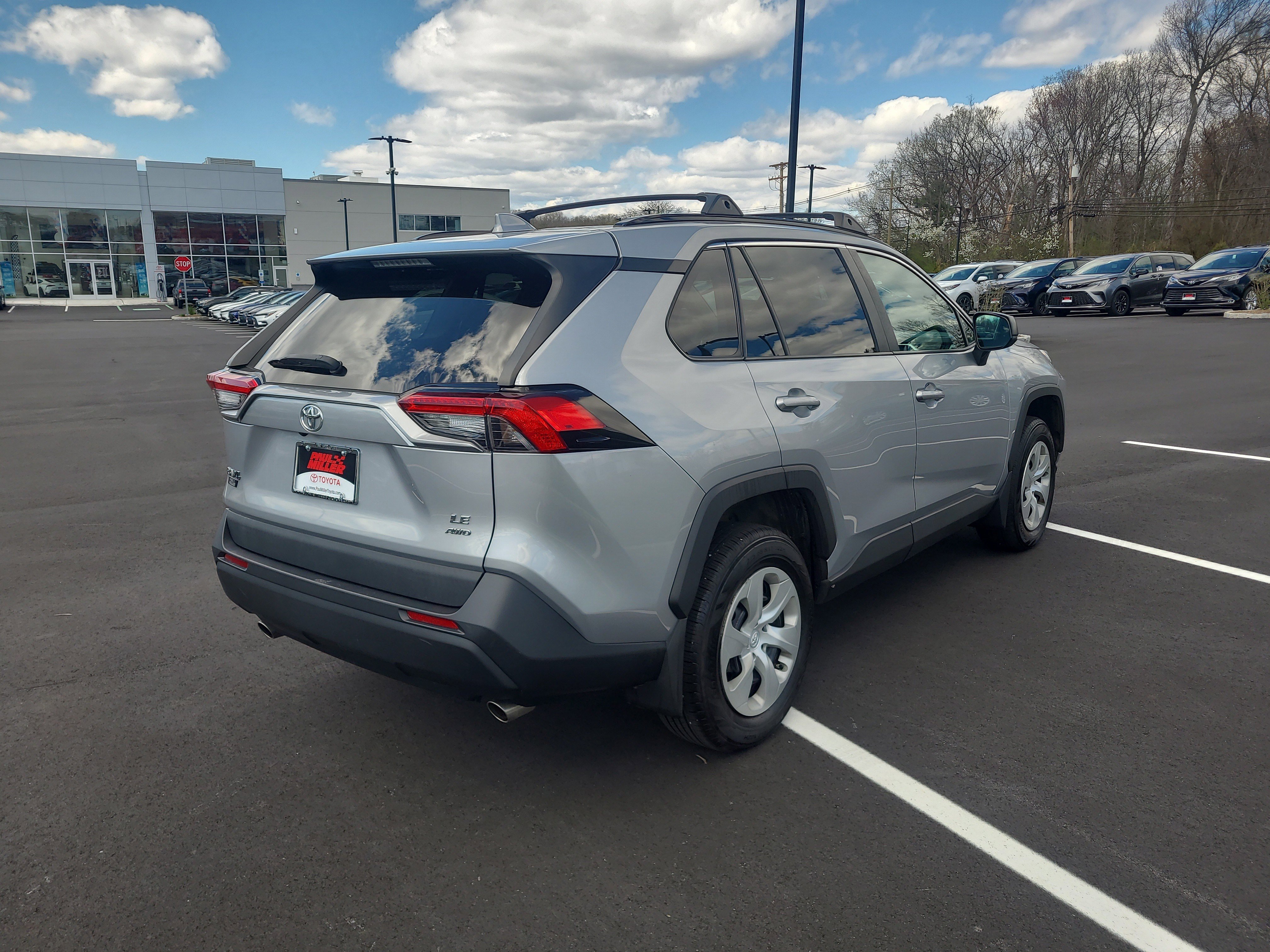 Certified 2021 Toyota RAV4 LE image 7