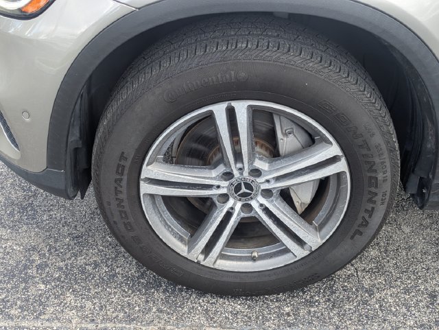 Used 2021 Mercedes-Benz GLC 300 image 10
