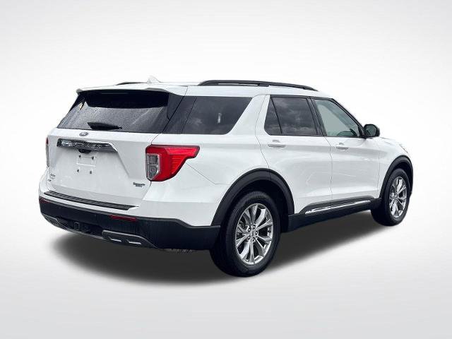 Certified 2023 Ford Explorer XLT w/ Equipment Group 202A RWD image 4