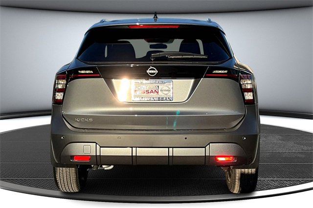New 2026 Nissan Kicks SV image 4