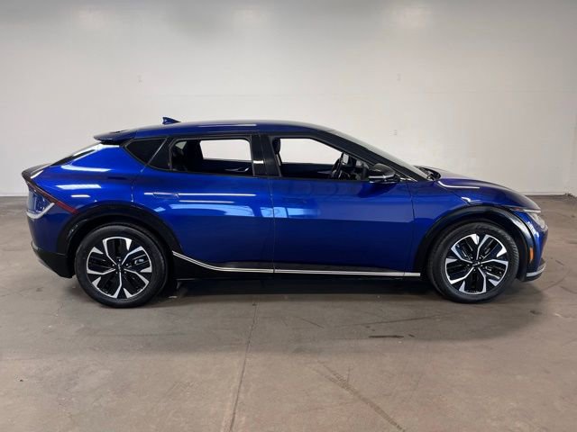 Used 2022 Kia EV6 Wind image 2