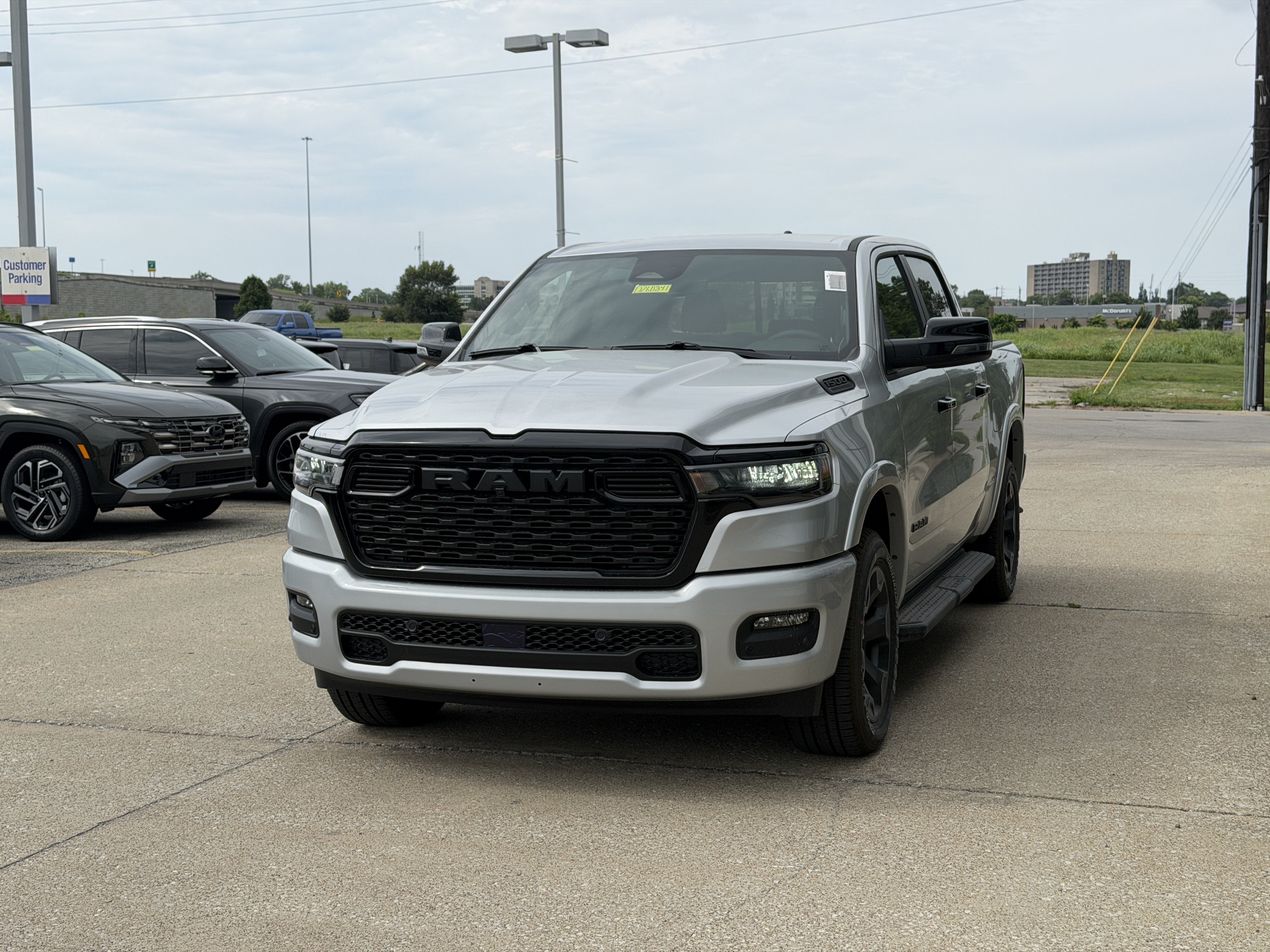 New 2026 RAM 1500 Big Horn w/ Night Edition AWD/4WD image 17