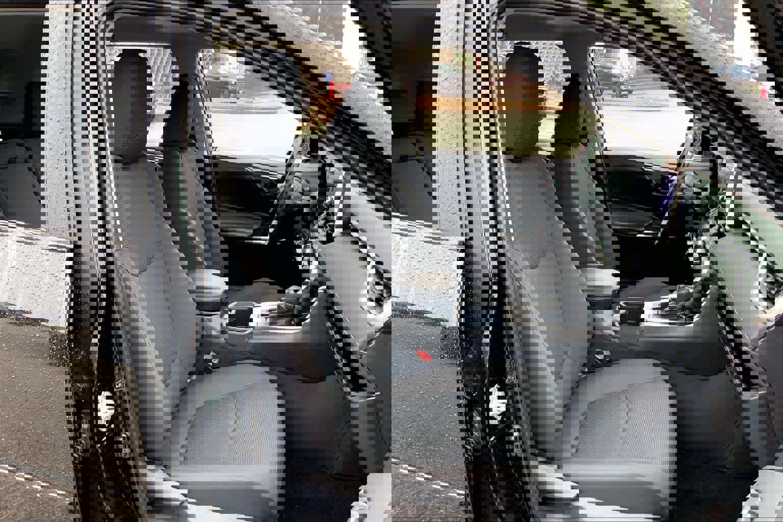 Used 2025 Toyota RAV4 LE FWD image 9