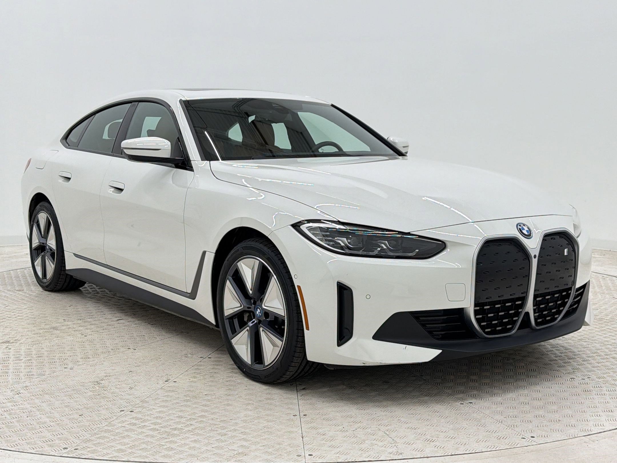 Certified 2023 BMW i4 eDrive35 w/ Premium Package image 7