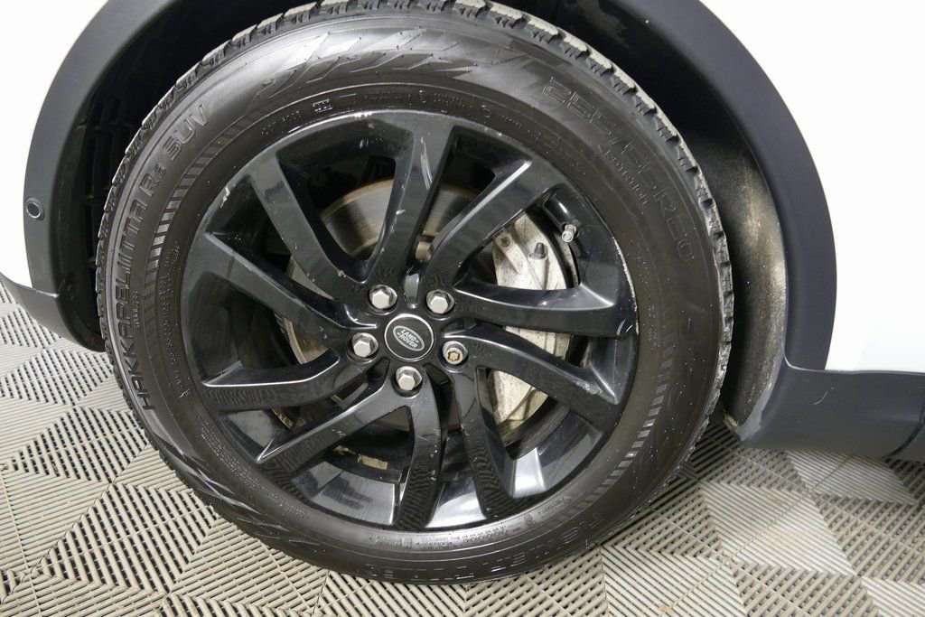 Used 2019 Land Rover Discovery HSE AWD/4WD image 9