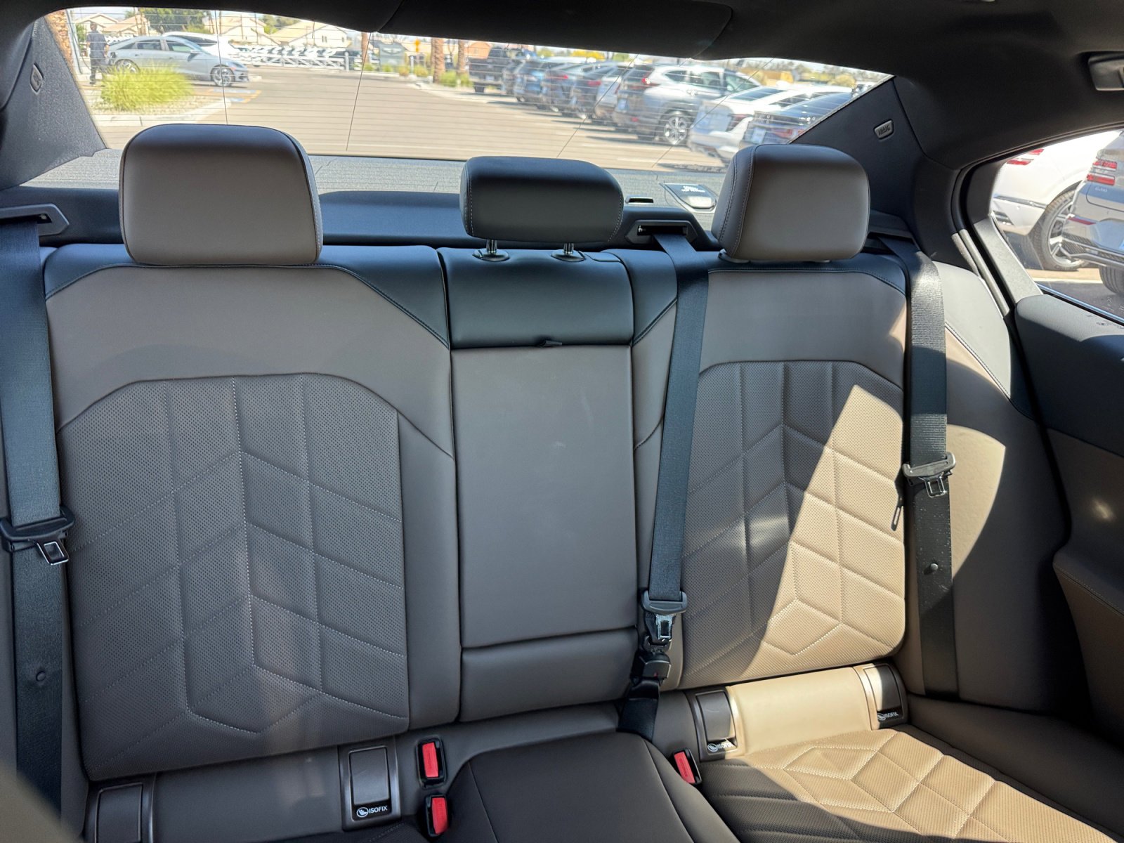 Used 2025 BMW i5 eDrive40i w/ M Sport Package image 18