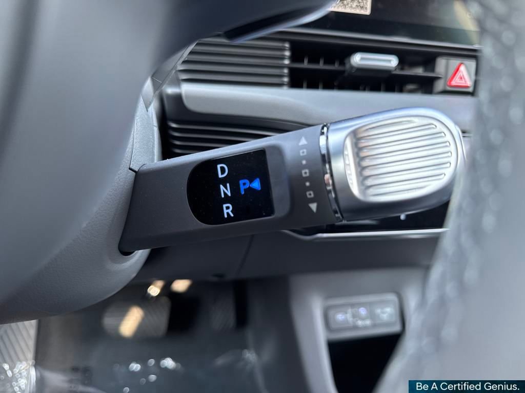 Used 2025 Hyundai Ioniq 5 SE image 58