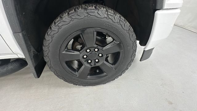 Used 2017 GMC Sierra 1500 SLE w/ Elevation Edition image 9