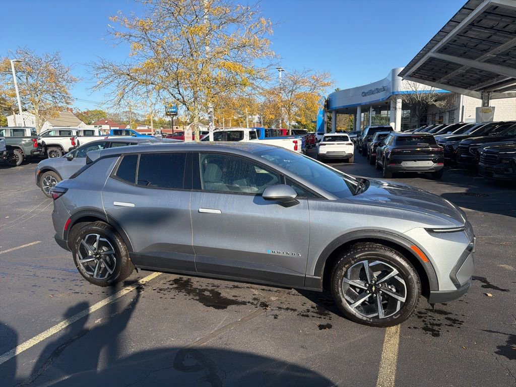 New 2026 Chevrolet Equinox EV LT image 1
