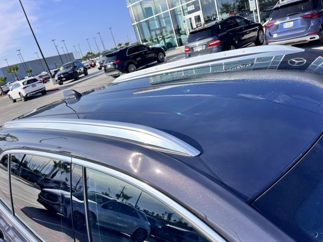 Used 2025 Cadillac XT4 Premium Luxury image 8