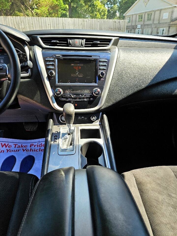 Used 2019 Nissan Murano S image 15