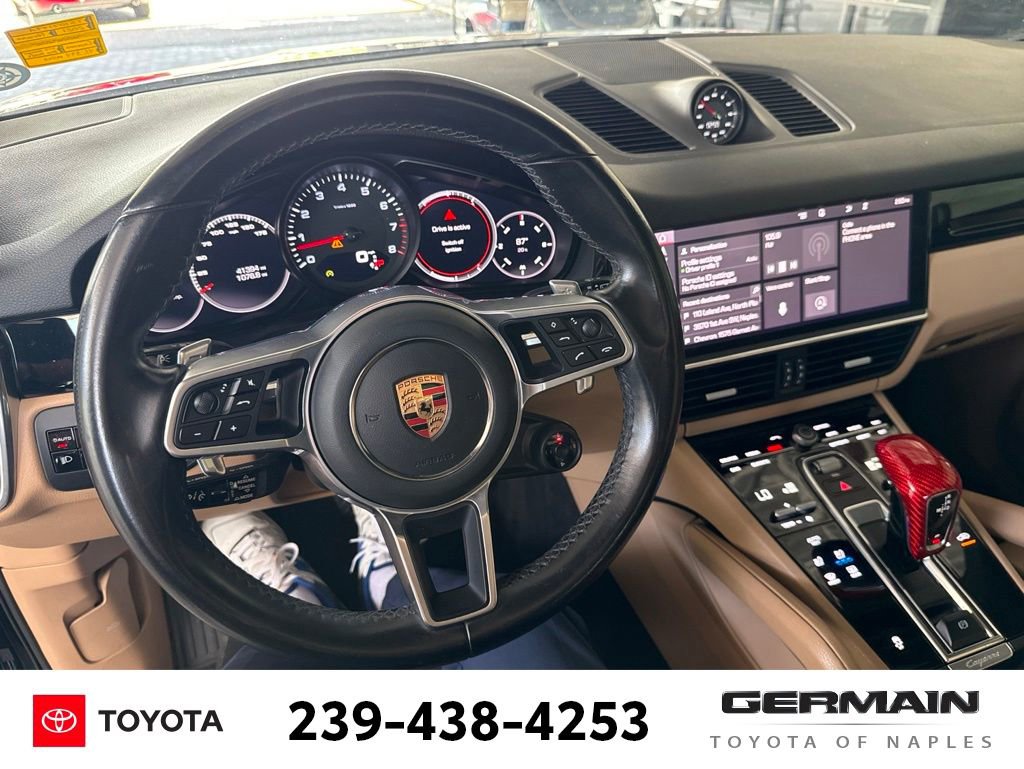 Used 2021 Porsche Cayenne AWD/4WD image 16