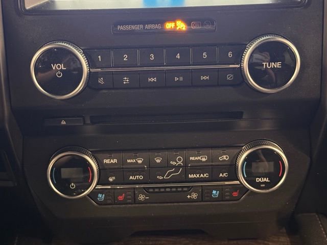 Used 2018 Ford Expedition Max Limited RWD image 29