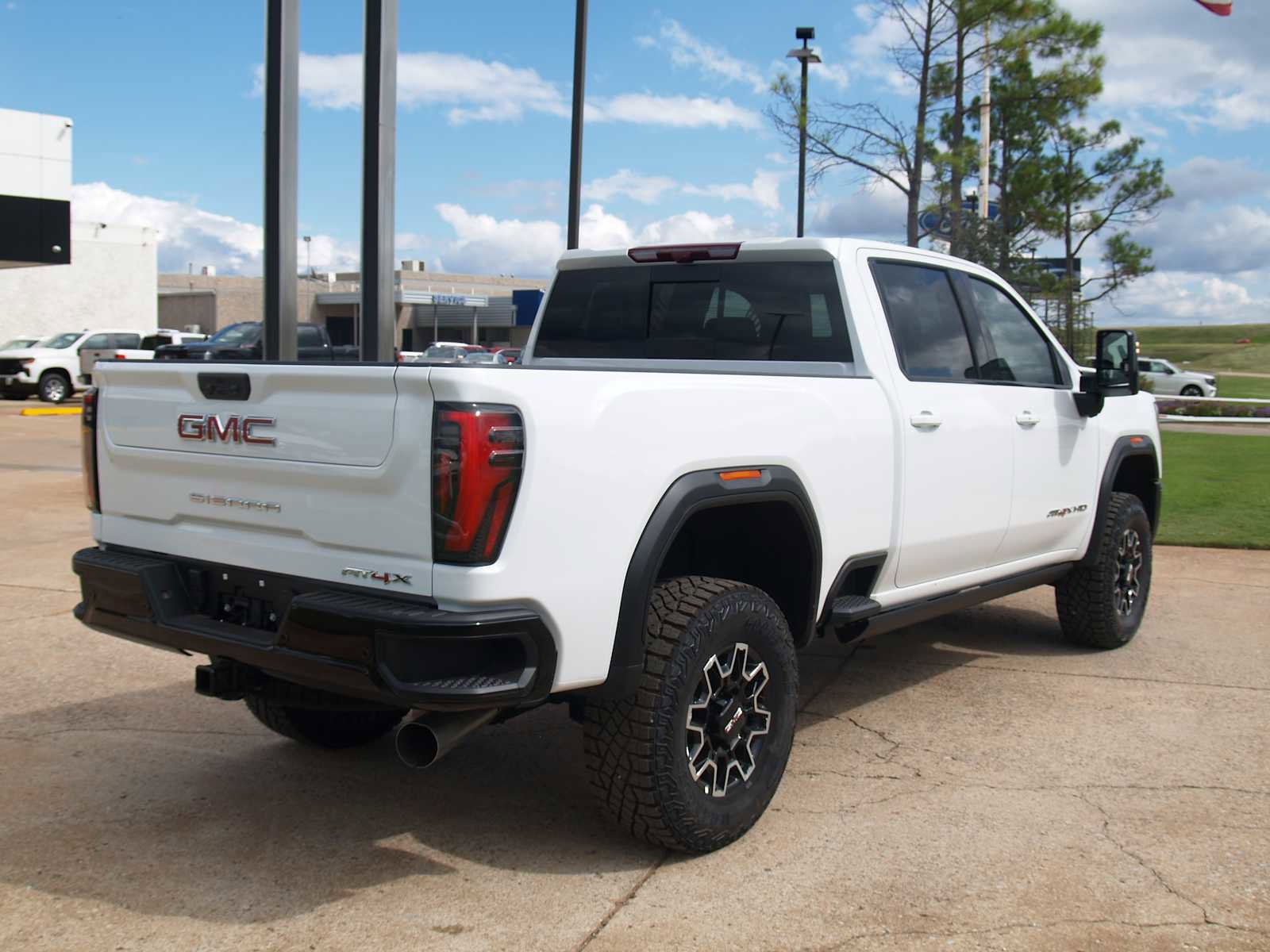 New 2026 GMC Sierra 2500 AT4X image 10