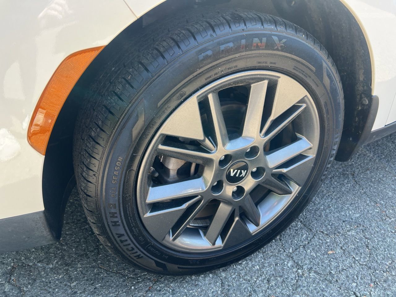 Used 2021 Kia Soul S FWD image 12