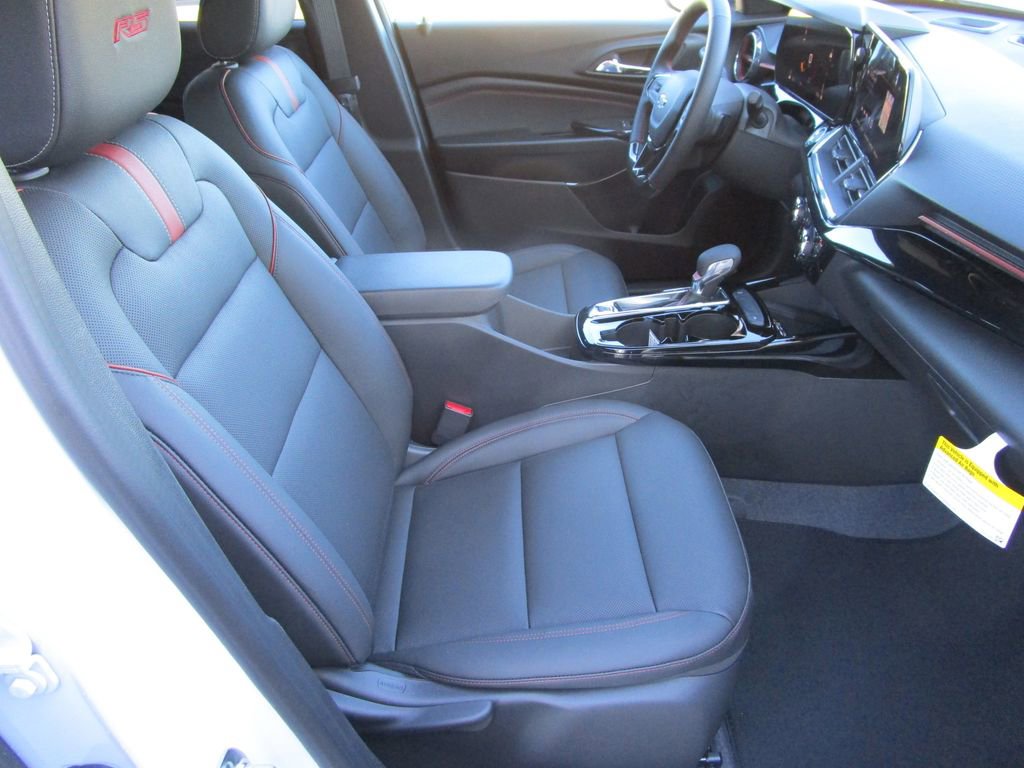 New 2026 Chevrolet Trax RS w/ Sunroof Package image 22