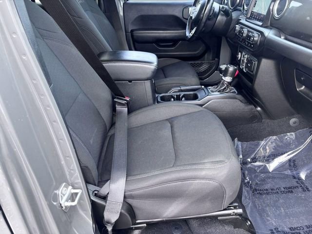 Used 2020 Jeep Wrangler Unlimited Sahara image 29