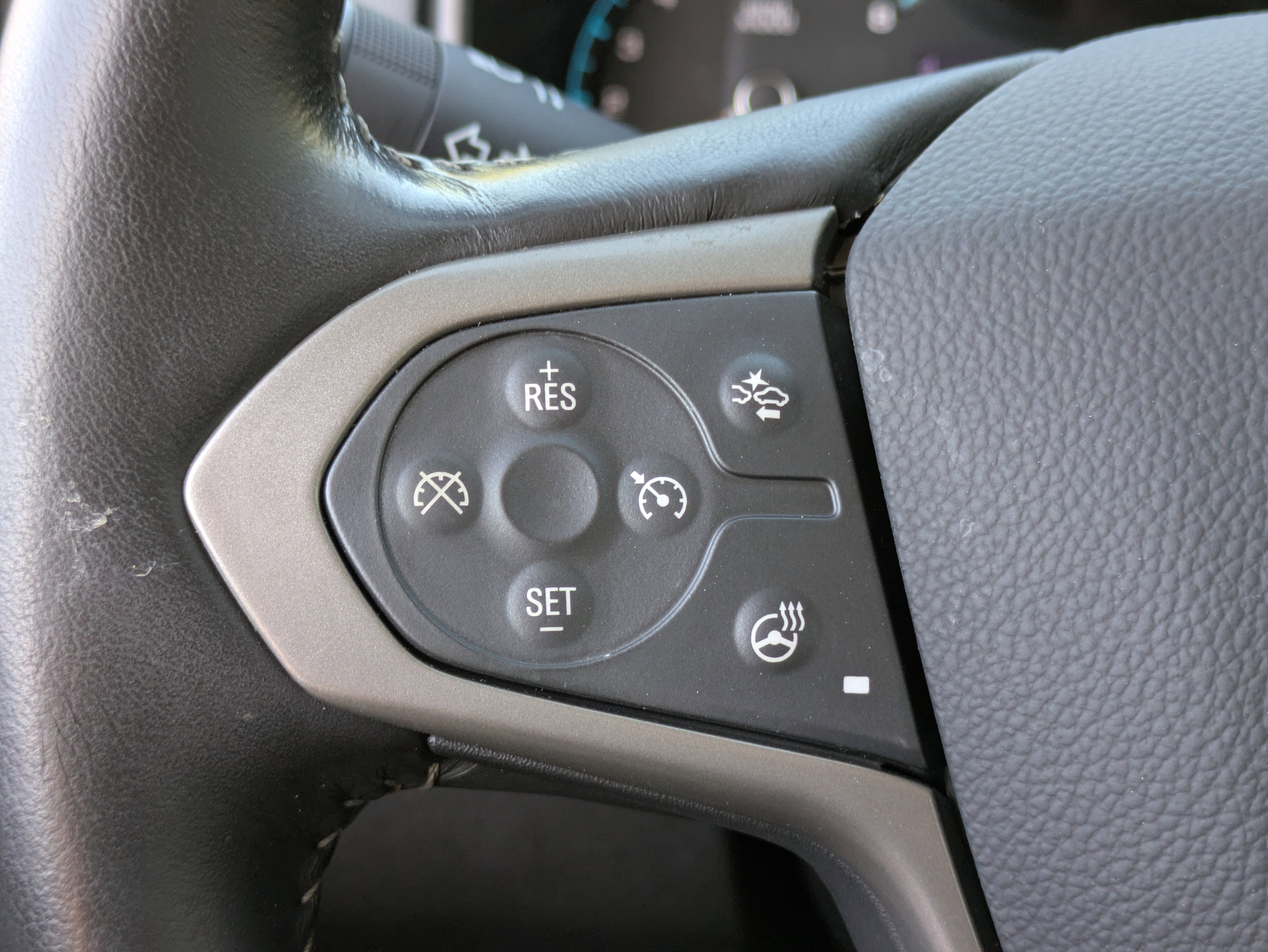 Used 2022 Chevrolet Colorado Z71 w/ Safety Package image 23