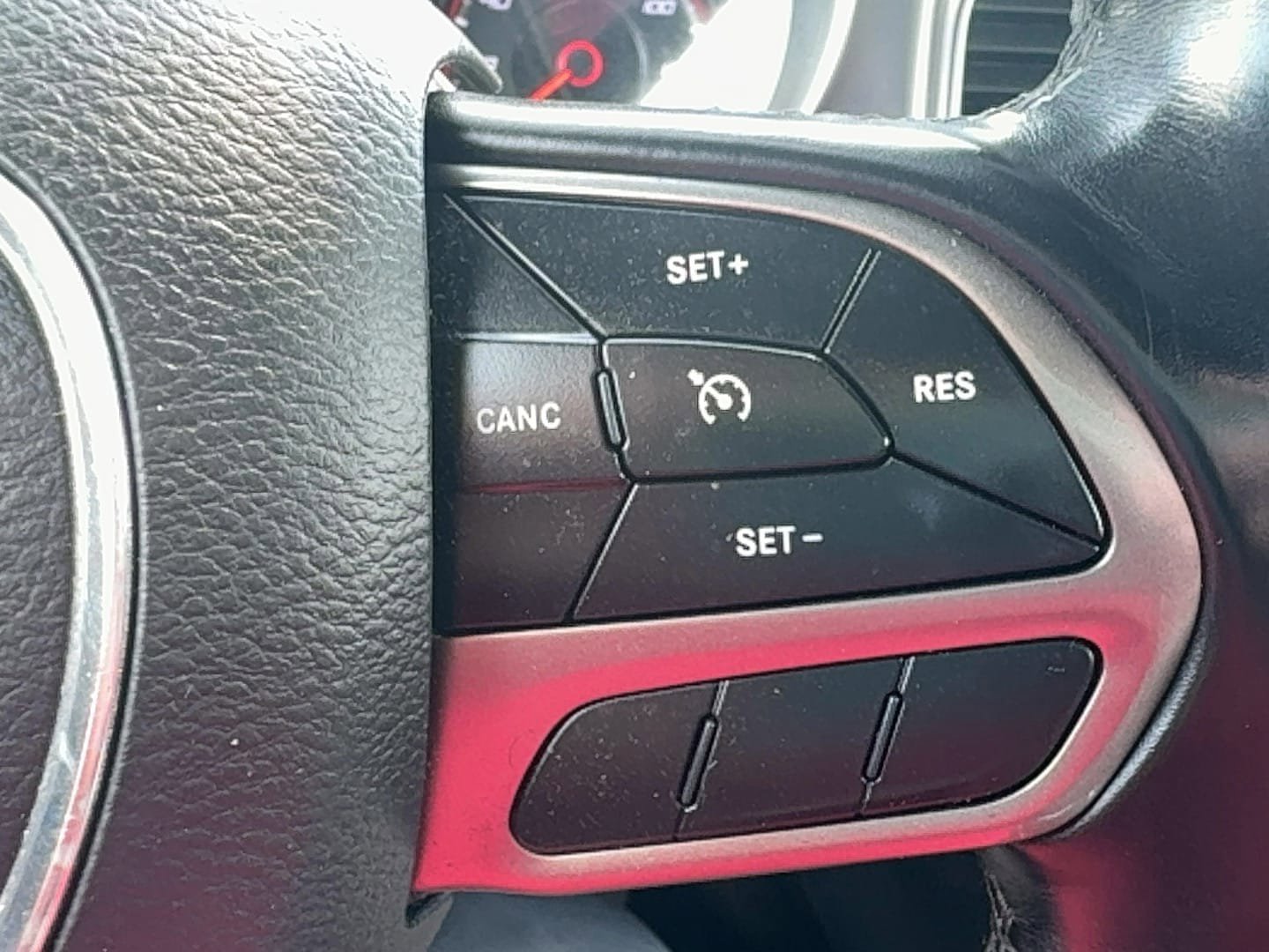 Used 2020 Dodge Charger SXT w/ Leather Interior Group RWD image 24