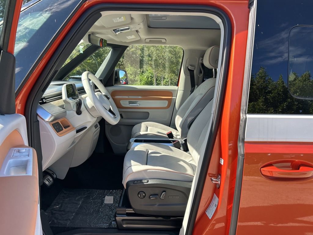 New 2025 Volkswagen ID. Buzz Pro S Plus image 9
