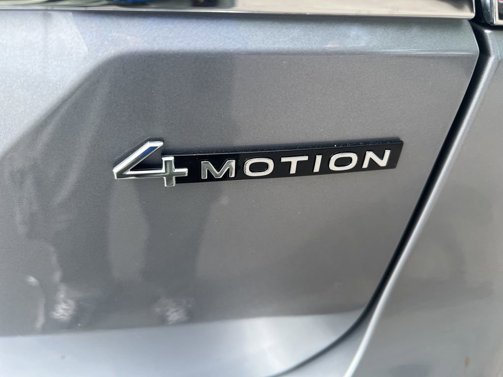 New 2026 Volkswagen Atlas SEL Premium R-Line image 9