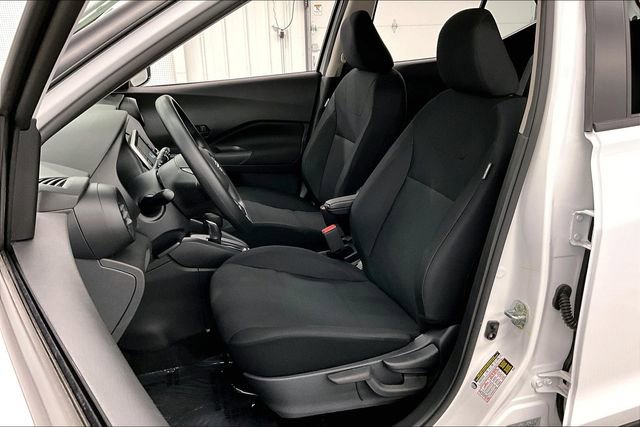 New 2025 Nissan Kicks Play S image 10