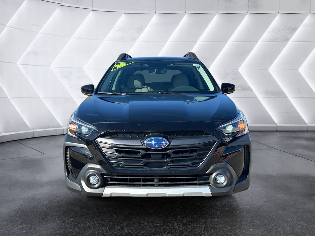 Used 2025 Subaru Outback Limited image 2