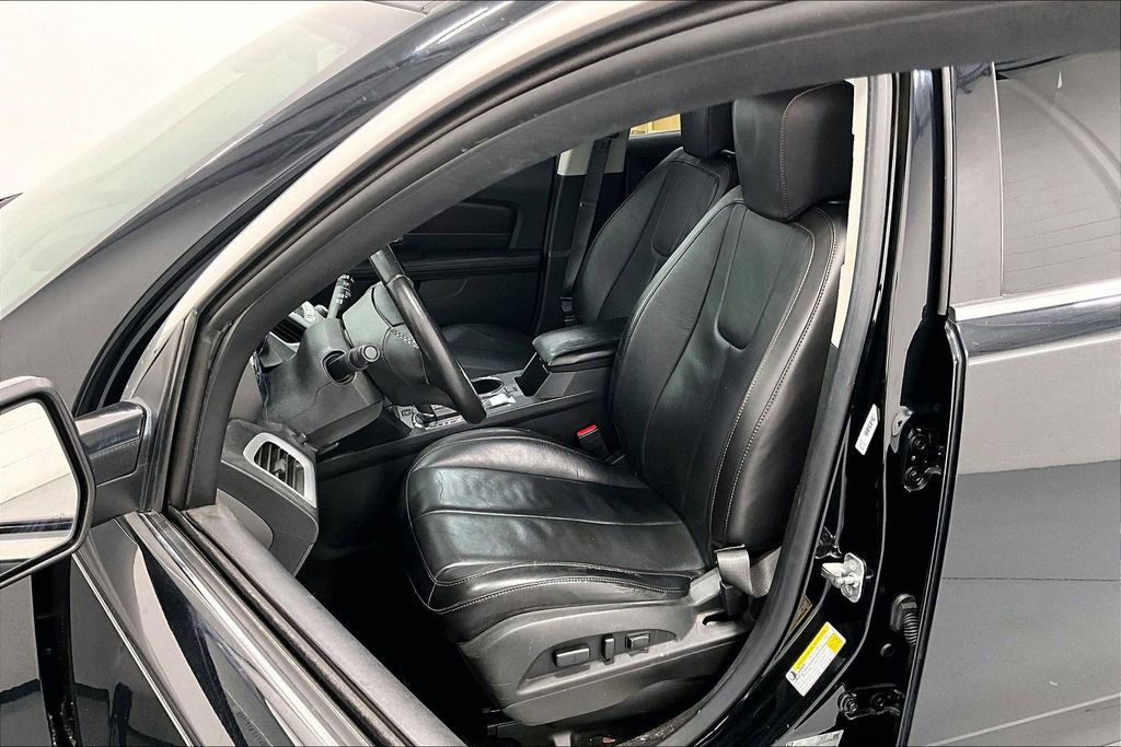 Used 2015 GMC Terrain SLT image 30