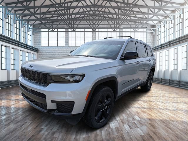 Used 2023 Jeep Grand Cherokee L Laredo image 8