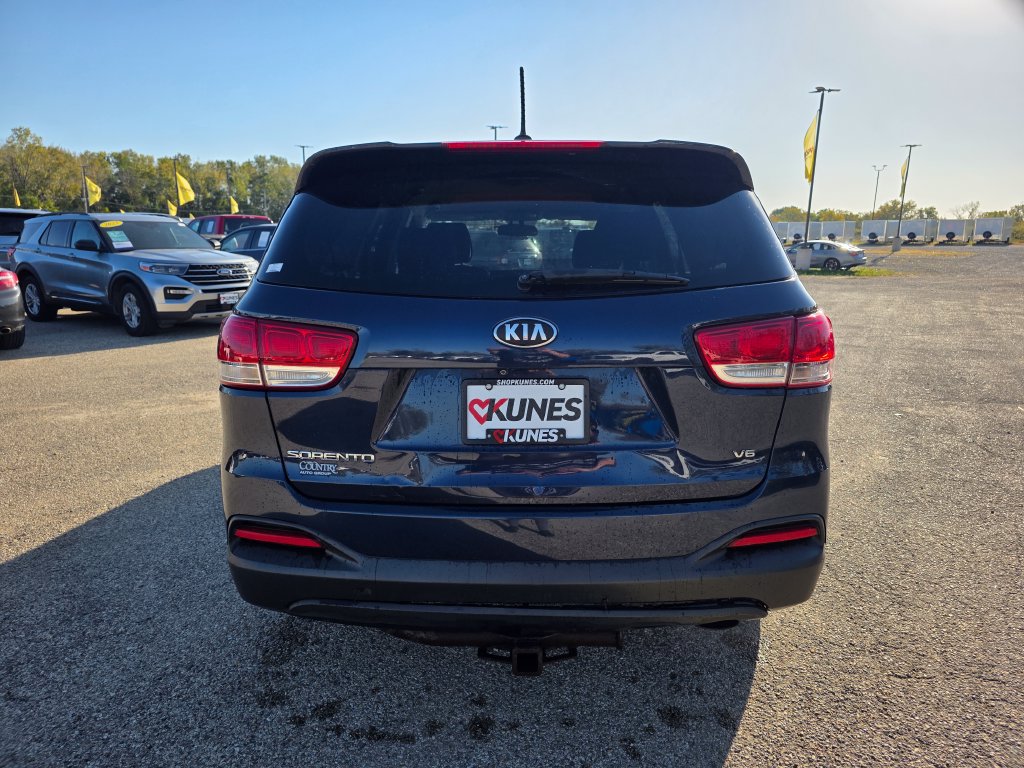 Used 2016 Kia Sorento LX AWD/4WD image 6