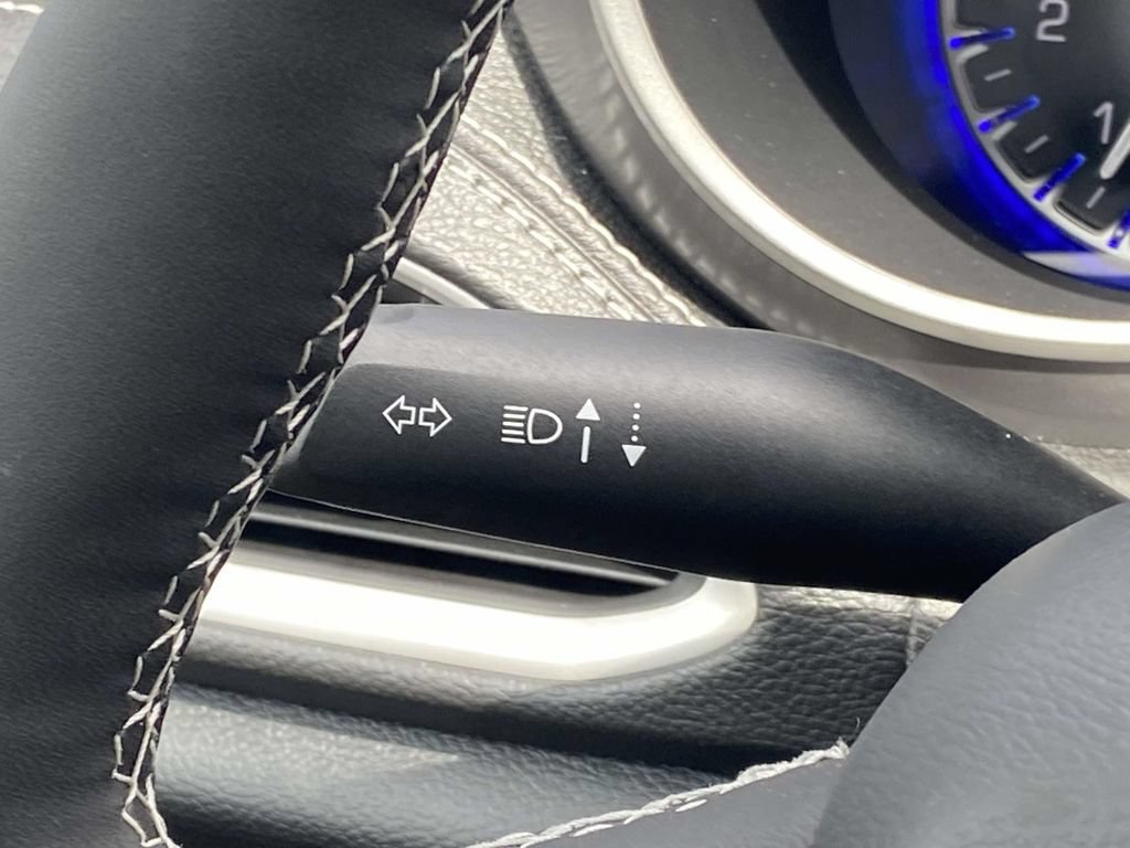 New 2026 Chrysler Pacifica Select FWD image 30