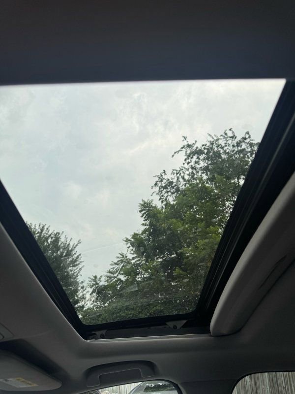 Used 2017 Honda CR-V Touring image 21