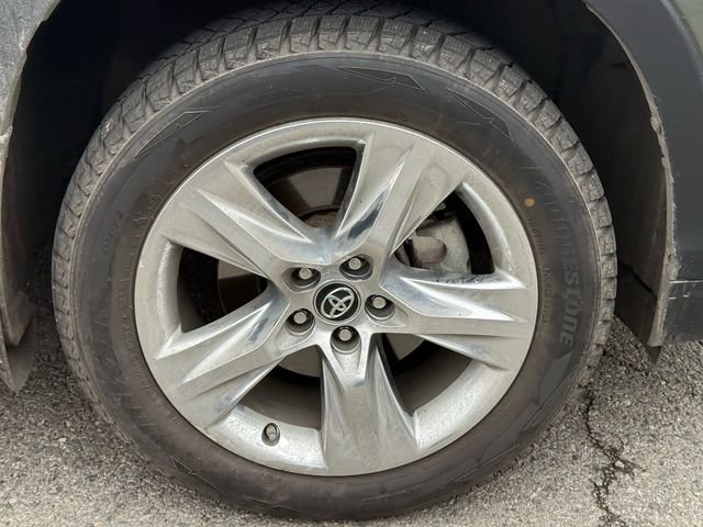 Used 2018 Toyota Highlander Limited image 16