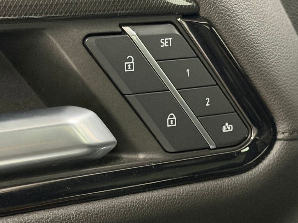 Used 2023 GMC Sierra 1500 AT4 w/ AT4 Preferred Package image 34