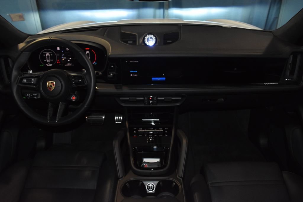 Certified 2024 Porsche Cayenne Turbo GT image 10