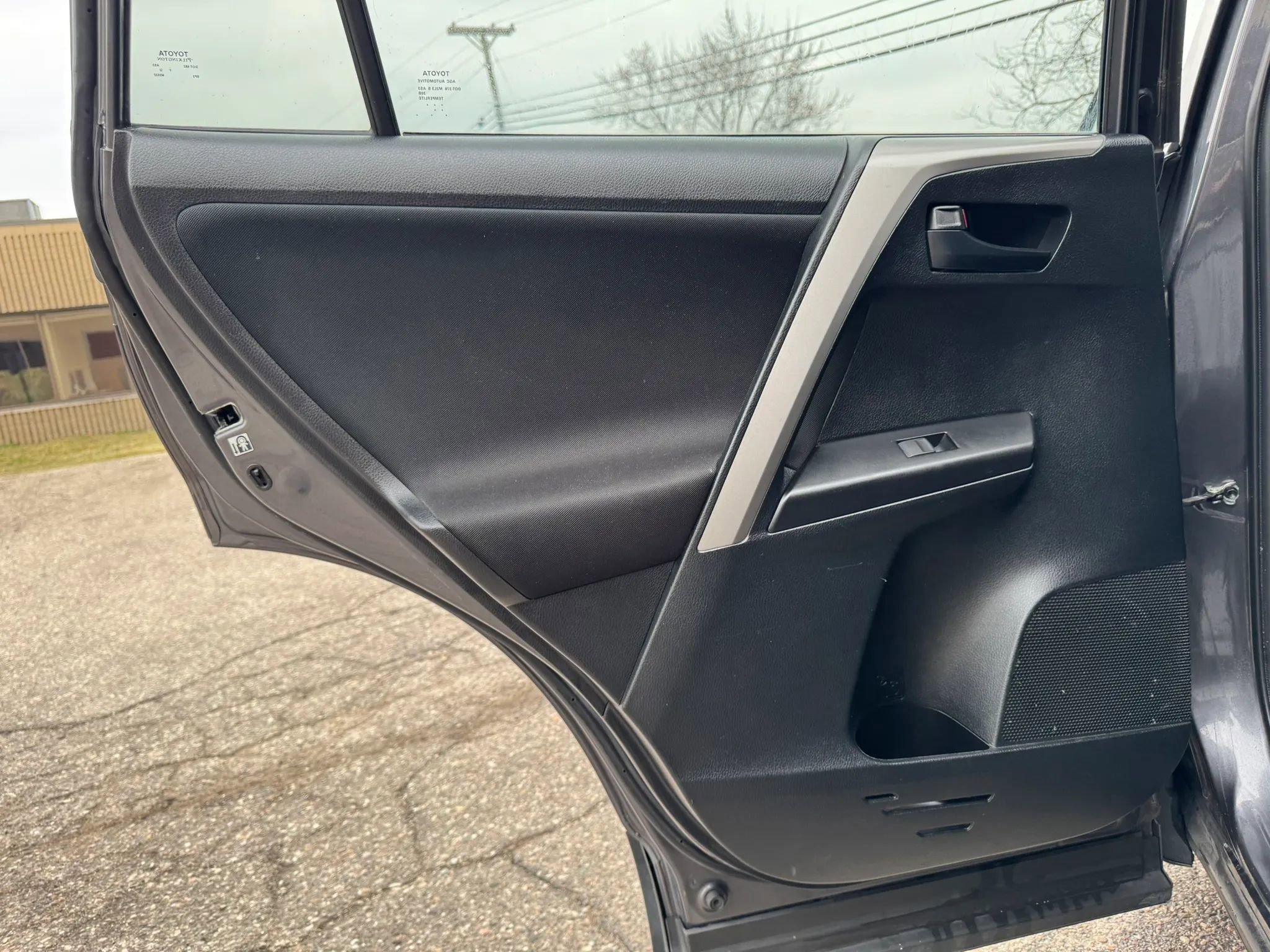 Used 2017 Toyota RAV4 LE w/ All Weather Liner Package image 36