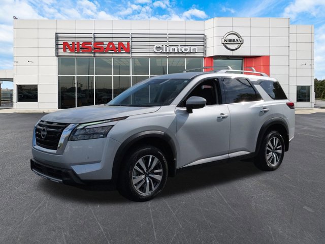 Certified 2025 Nissan Pathfinder SL image 7
