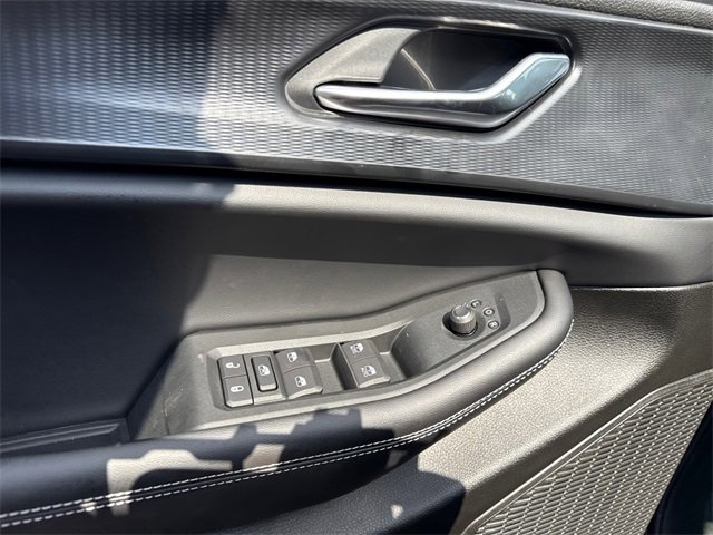 New 2025 Jeep Grand Cherokee L Altitude image 13