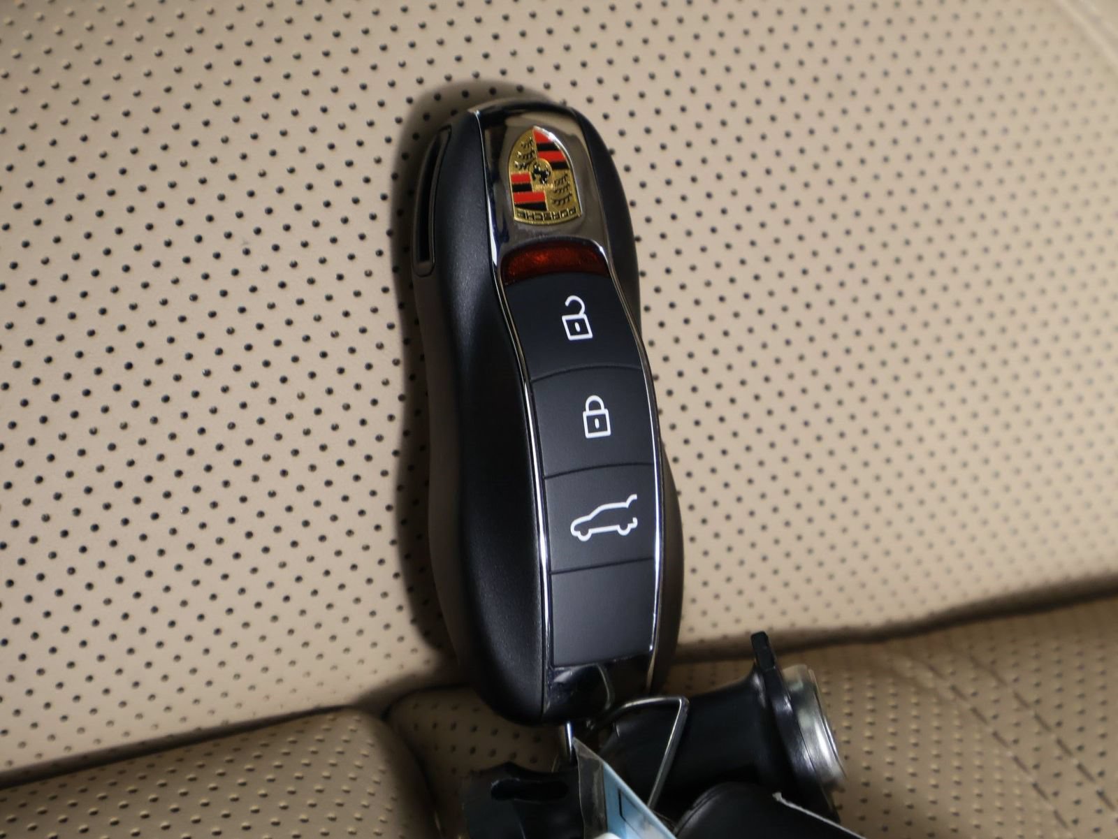 New 2026 Porsche Macan S AWD/4WD image 23