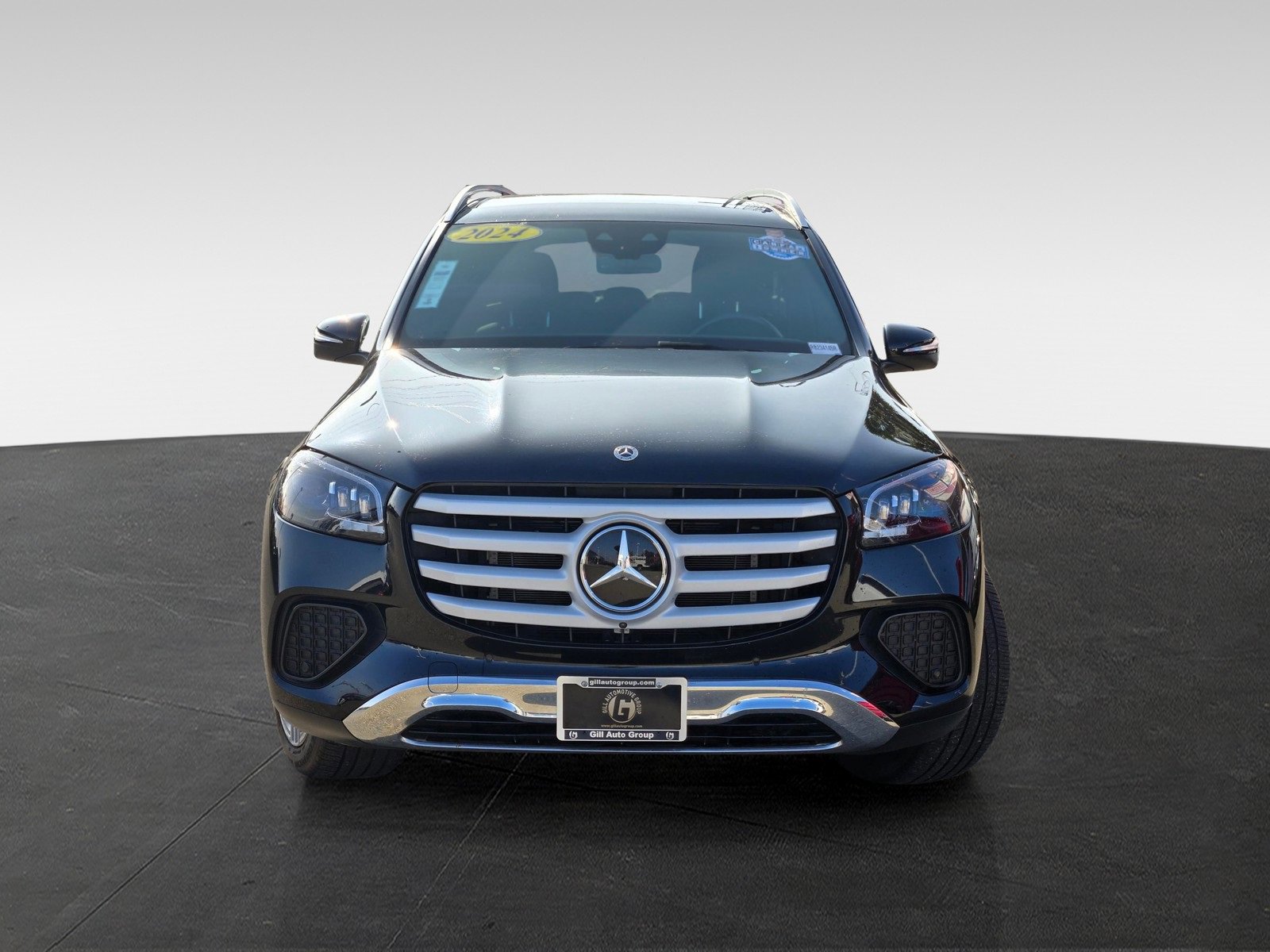 Used 2024 Mercedes-Benz GLS 450 4MATIC image 3